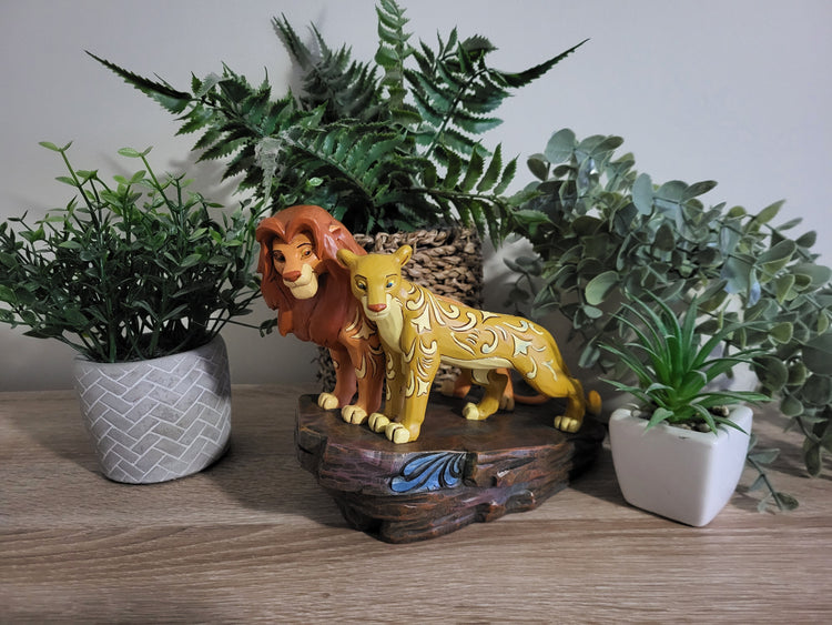 Simba, Mufasa und Nala: Das emotionale Herz eines König-der-Löwen-Displays aufbauen