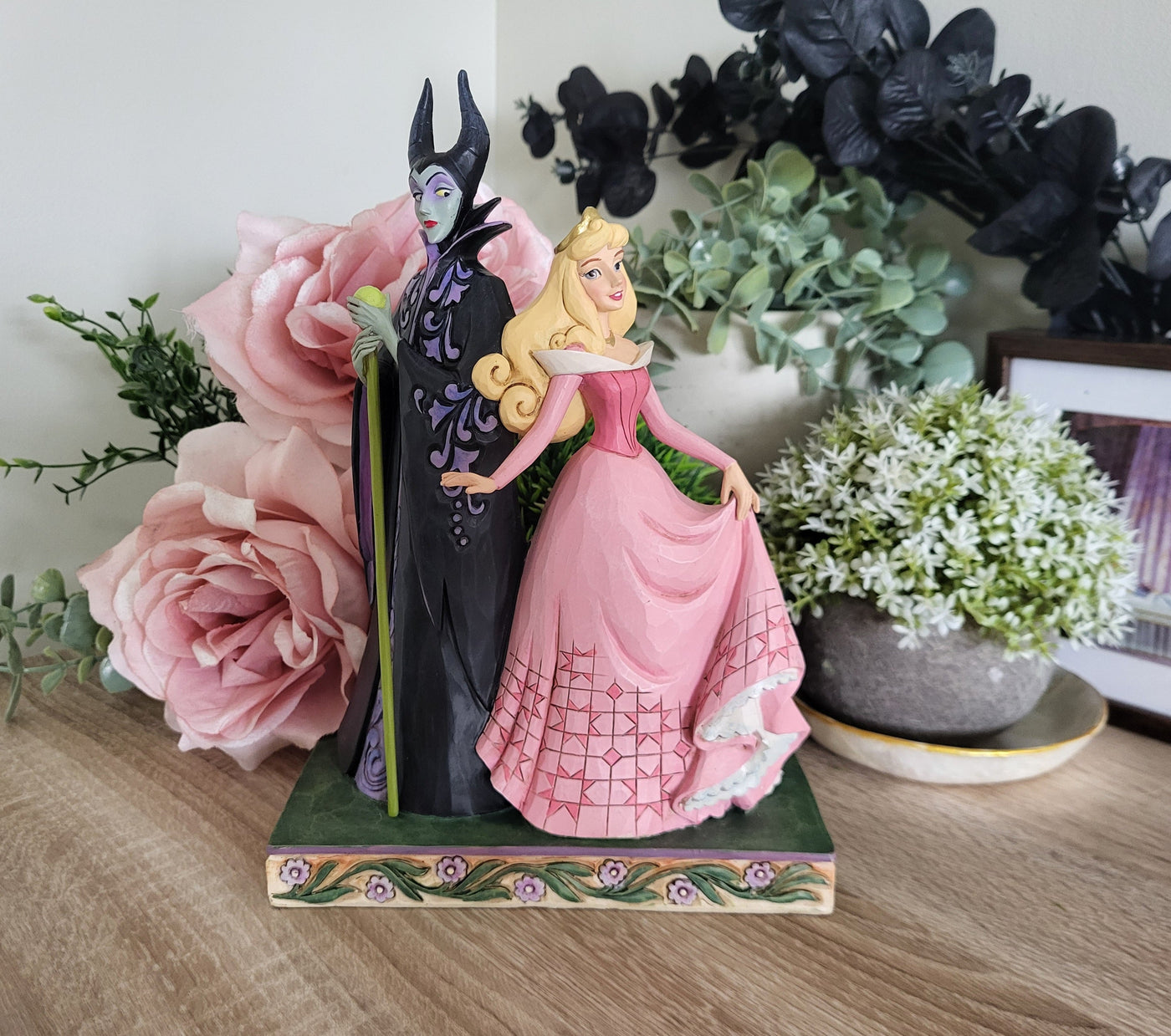 Aurora and Maleficent in Disney Traditions: Why Sleeping Beauty Scene Pieces Have Such Impact