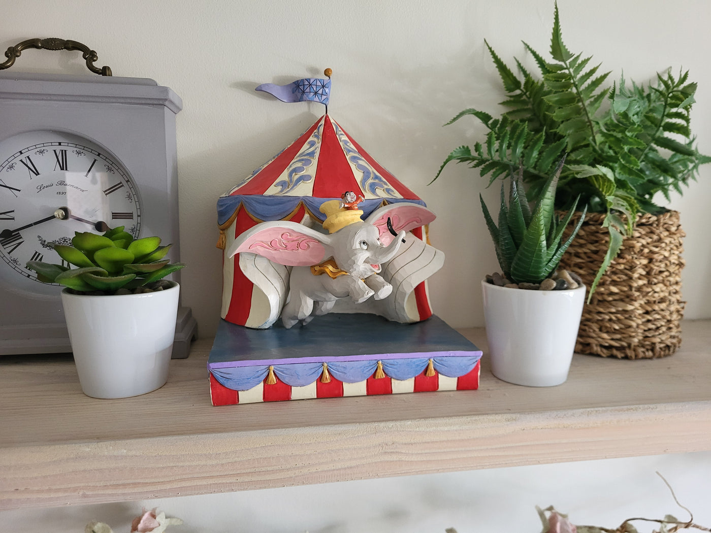 Jim Shore Dumbo Figurines: Folk-Art Detail, Circus Colour and Collector Appeal