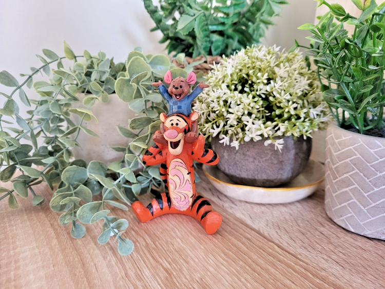 Roo on the Move: Pairing Kanga, Roo and Tigger in Winnie the Pooh Displays