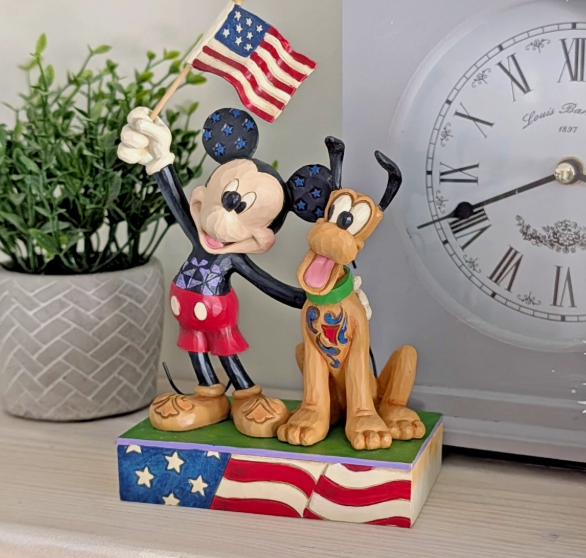 A Banner Day for Mickey and Pluto: Why Scene Figurines Add Story