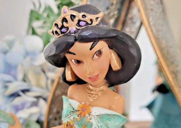 Who Are the Official Disney Princesses? 👑