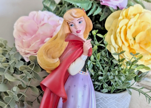 DIsney Showcase Fact FIle Aurora as Briar Rose  (4055792)