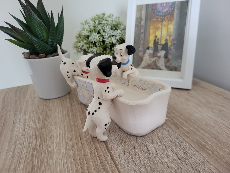 Disney Traditions 101 Dalmatians Figurine - Jim Shore 6008060