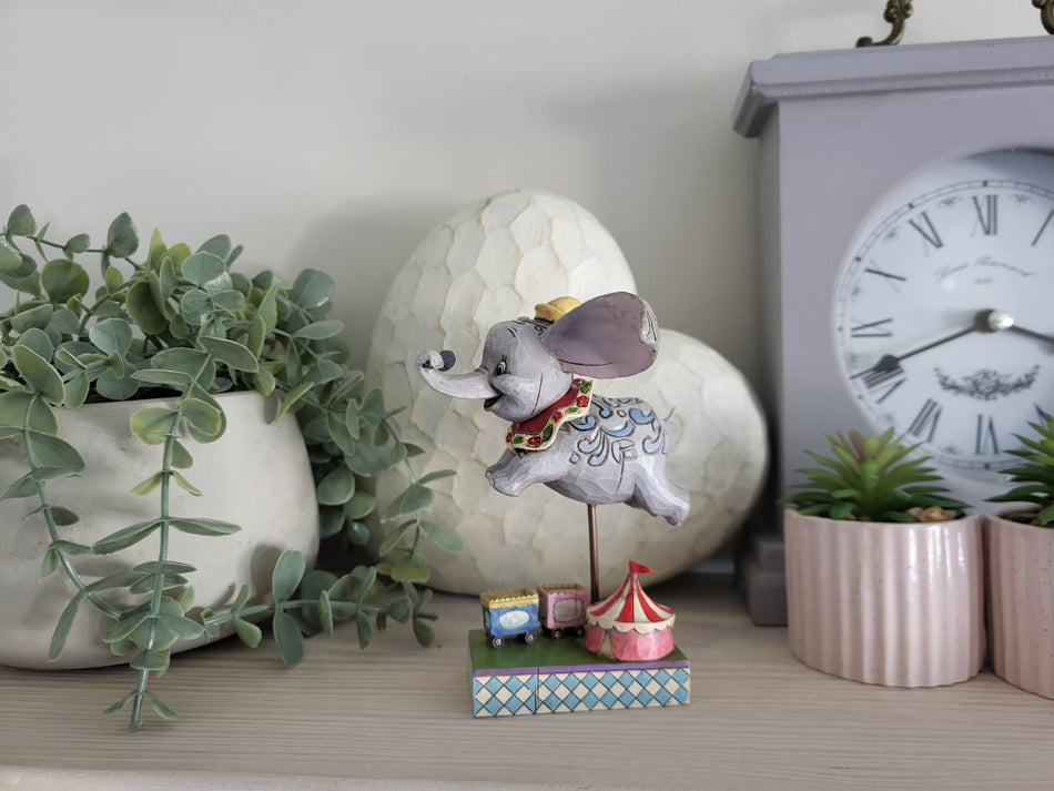 Disney Traditions Dumbo Collectable Figurine - Jim Shore 4010028
