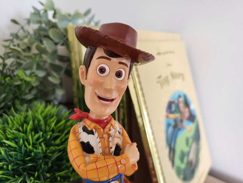 Disney Showcase Woody Figurine - 4054877