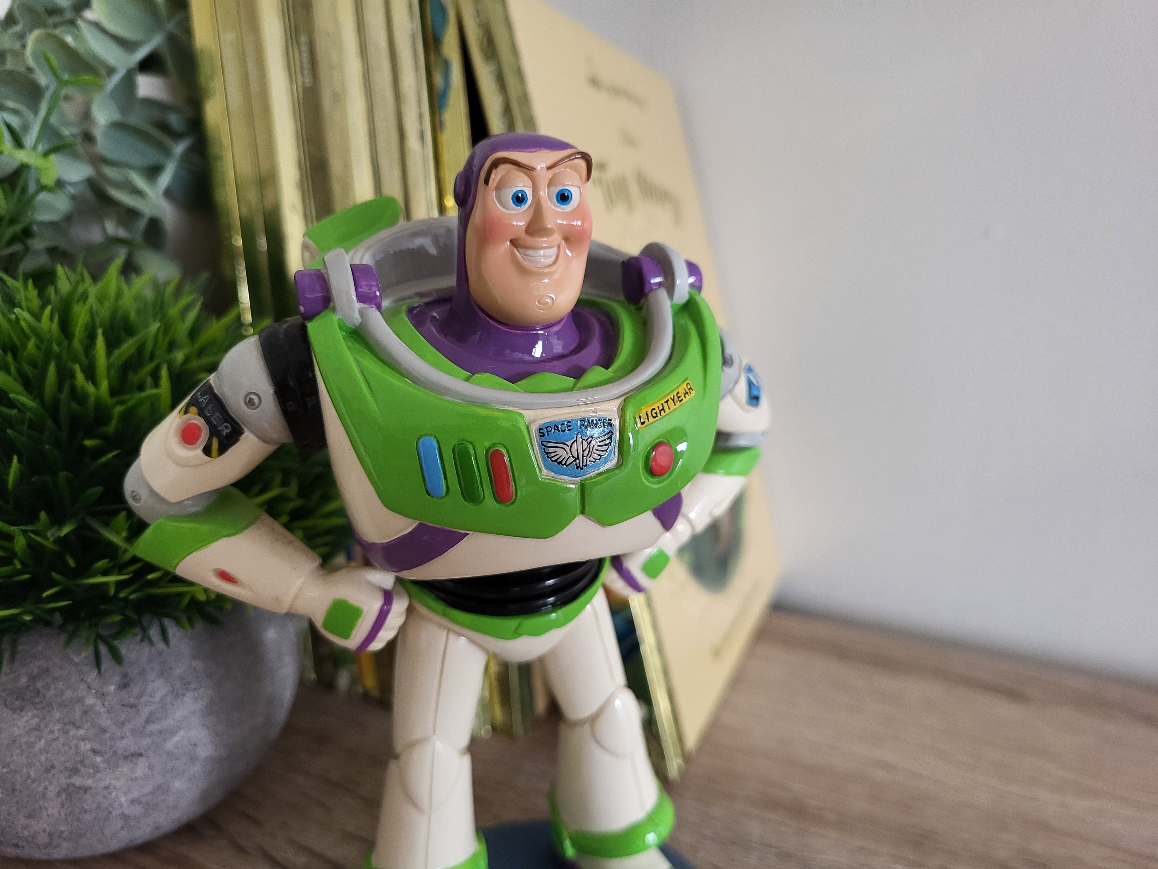 Disney Showcase Buzz Lightyear 4054878 Toy Story figurine