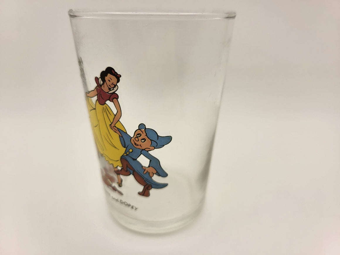 Vintage Disney Snow White Dopey Glass Tumbler 1980s 1990s Collectible Snow White1