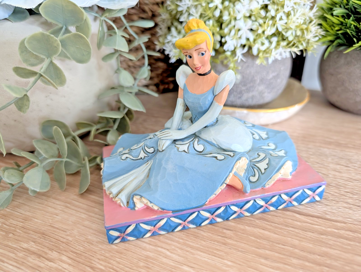 Disney Traditions Showcase Cinderella Figurine Be Charming Jim Shore Princess1