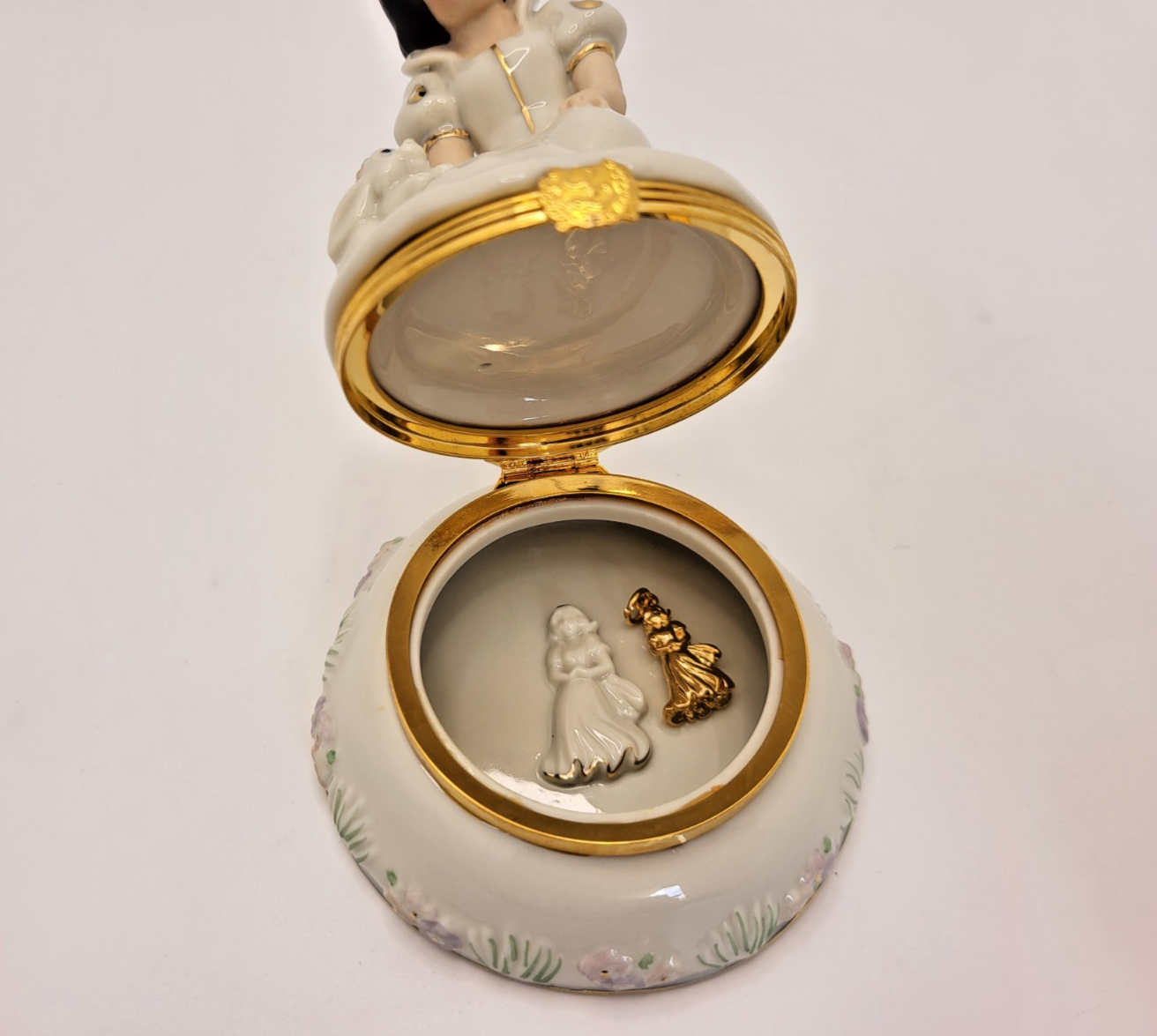 Lenox Disney Snow White Treasure Trinket Box 6126148 COMPLETE Boxed COA - Rare13
