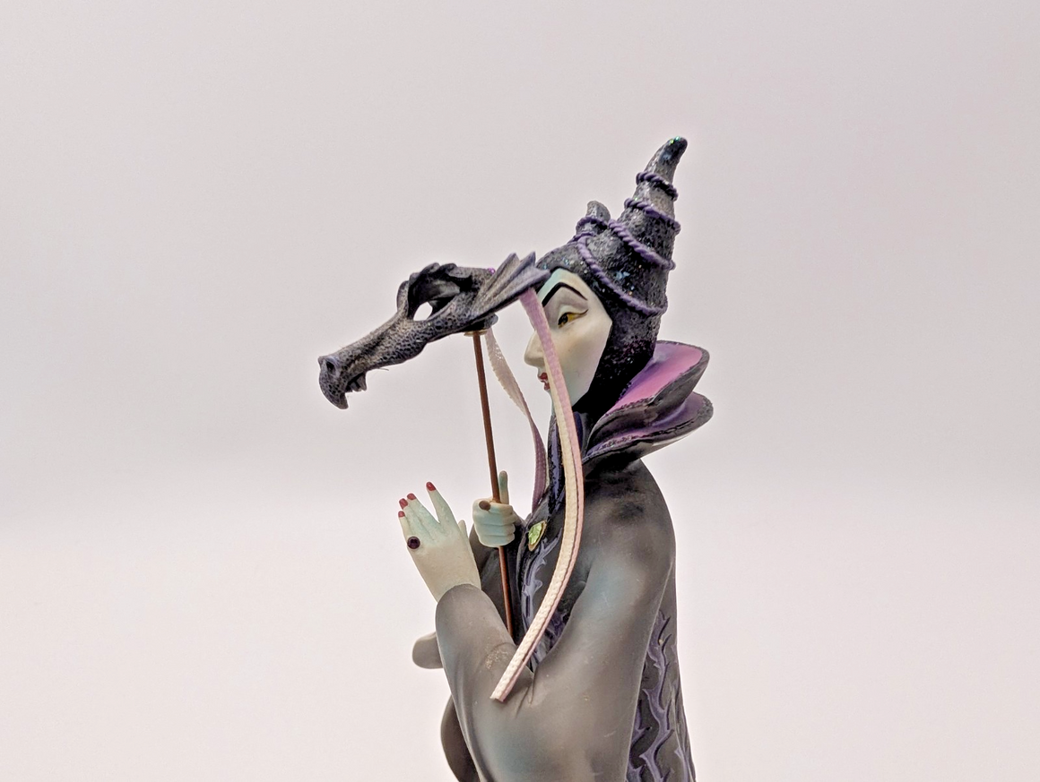 Disney Showcase Maleficent Masquerade Figurine Couture De Force Villain16