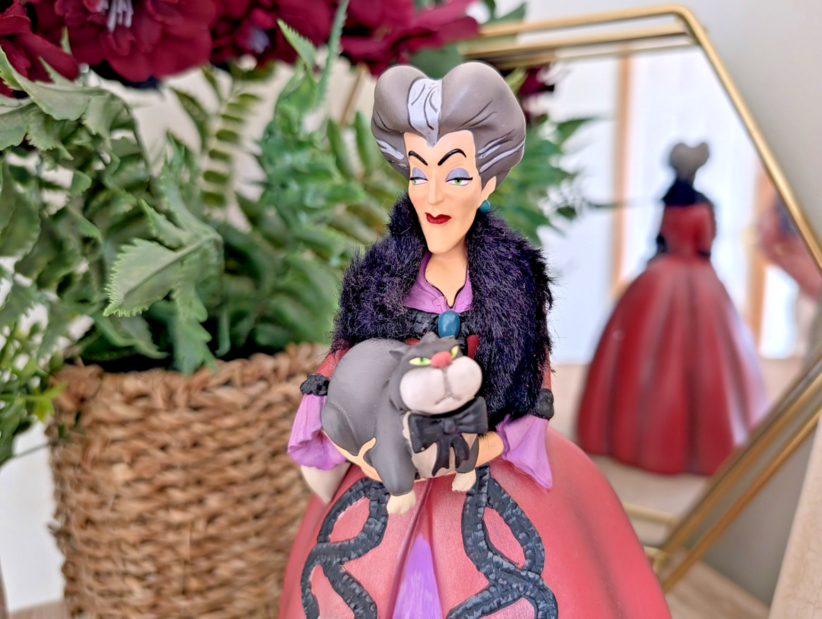Disney Showcase Rococo Lady Tremaine & Lucifer Figurine Cinderella Villain Boxed2