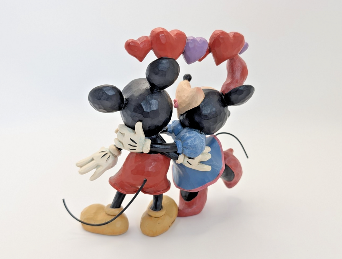 Disney Traditions Showcase Mickey & Minnie Mouse Love Is In The Air Figurine6