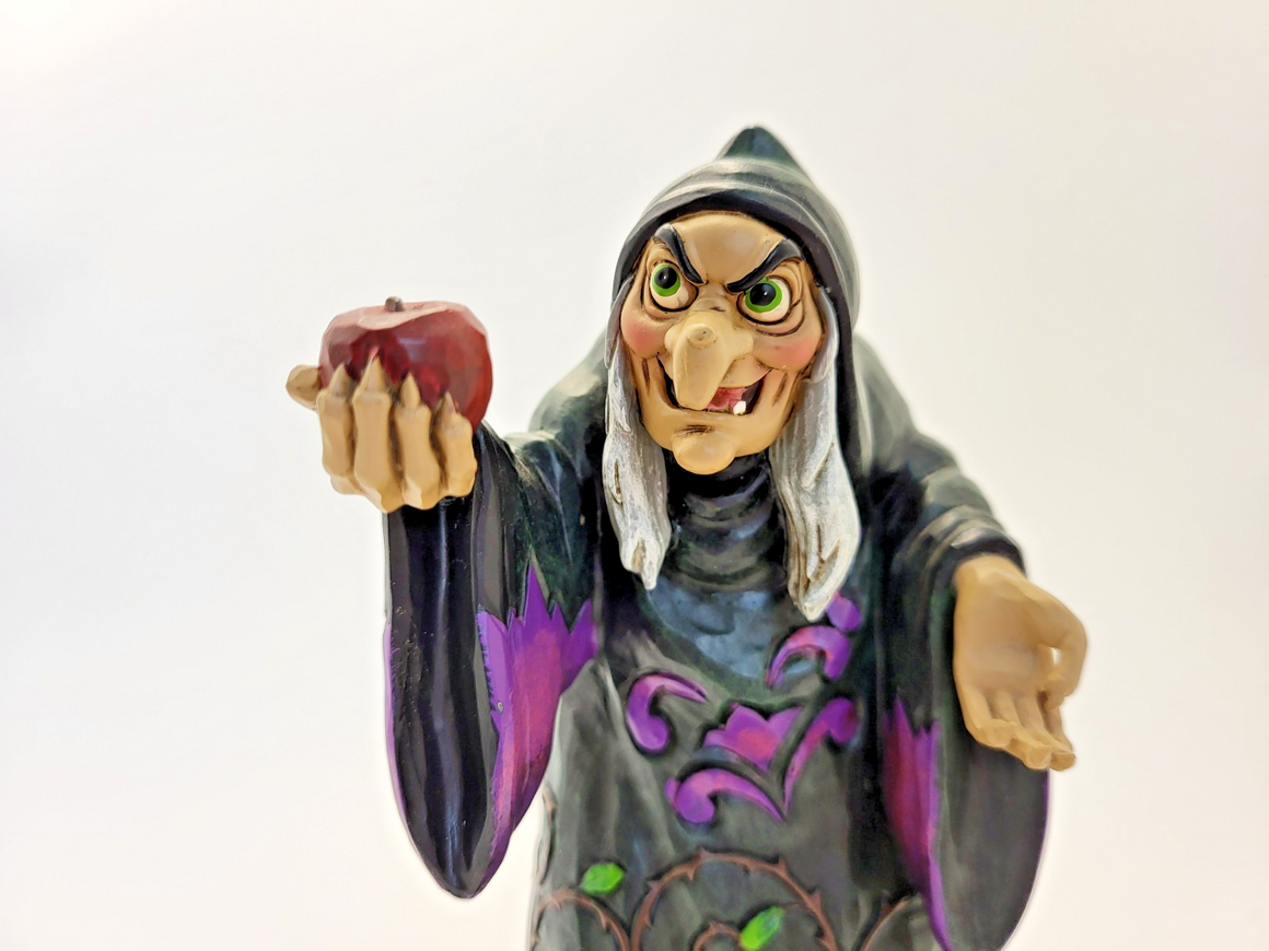 Disney Traditions Take A Bite Figurine  Old Hag Evil Queen Snow White Ornament15
