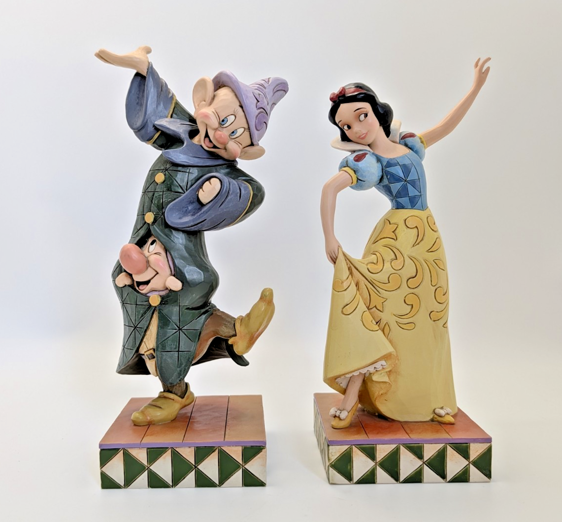Disney Traditions Snow White and Dopey Dancing Partners boxed figurine