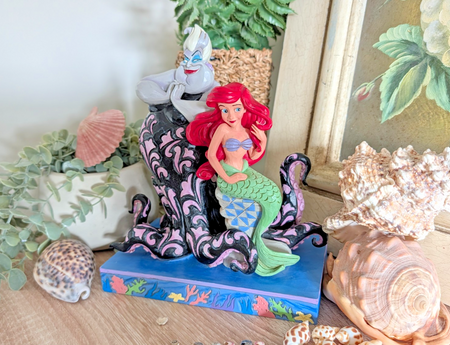 Disney Traditions Ariel and Ursula Wicked and Wishful 6010094 – left-side view