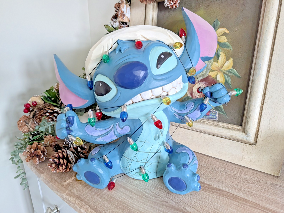 Disney Traditions Holiday Stitch 1739919 Christmas Lights – detail and condition photograph 3