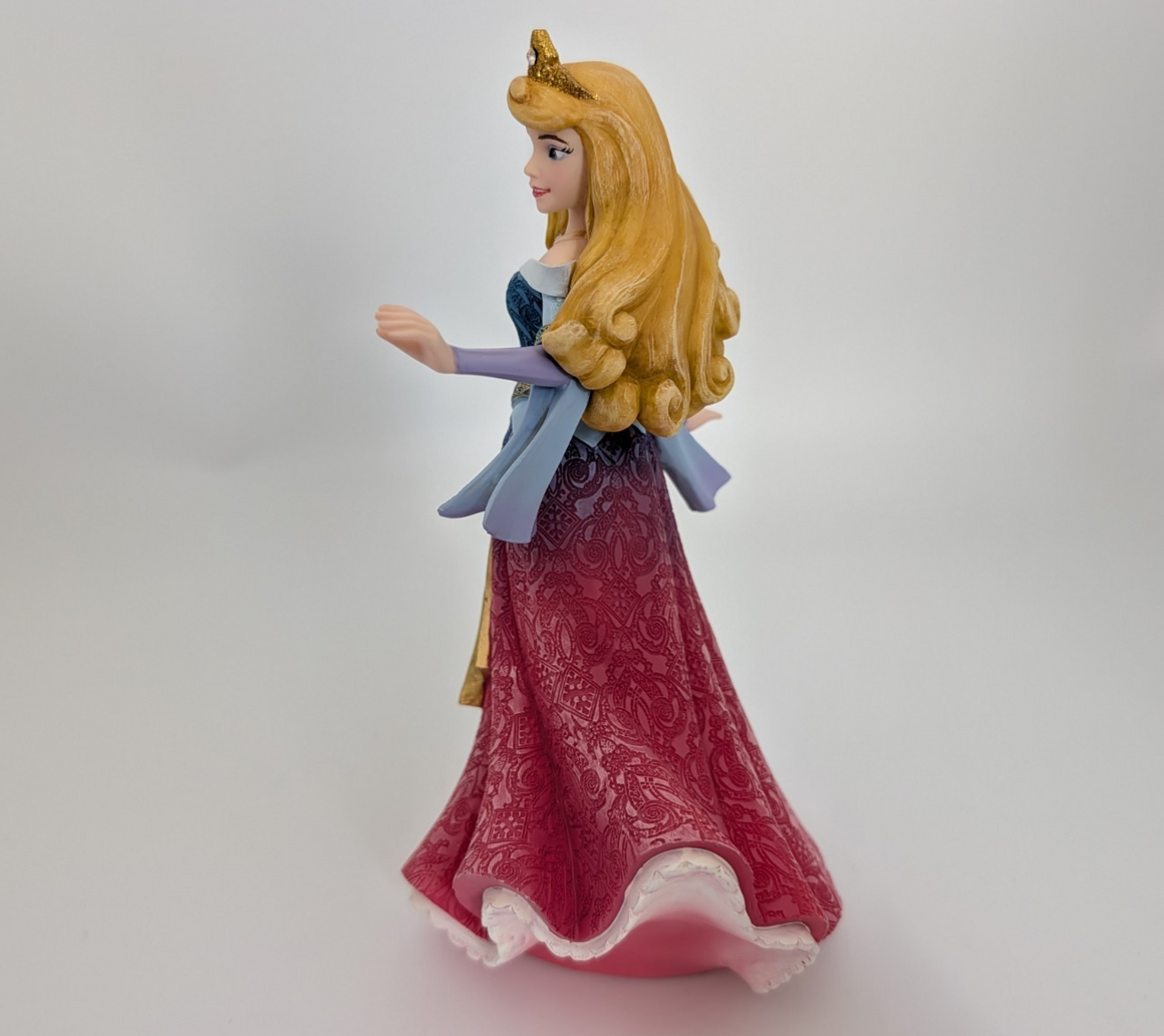 Alternate view of Disney Showcase Couture de Force Aurora figurine 4058290
