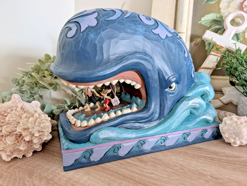 Disney Traditions Pinocchio A Whale of a Whale 6005971 Boxed