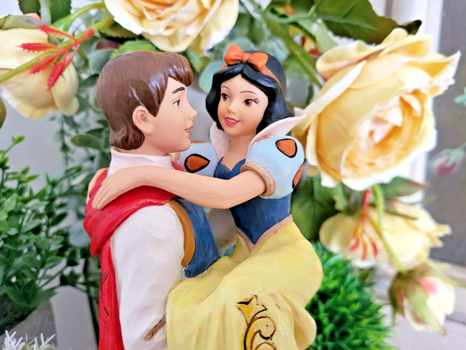 Disney Traditions Snow White & Prince Figurine Happily Ever After 4049623 Shore3