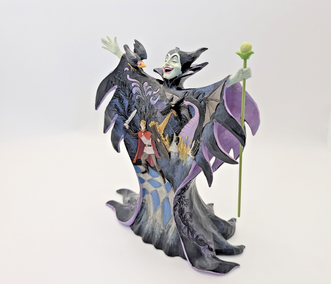 Disney Traditions Maleficent Malevolent Madness figurine 4055439 rear sculpting view