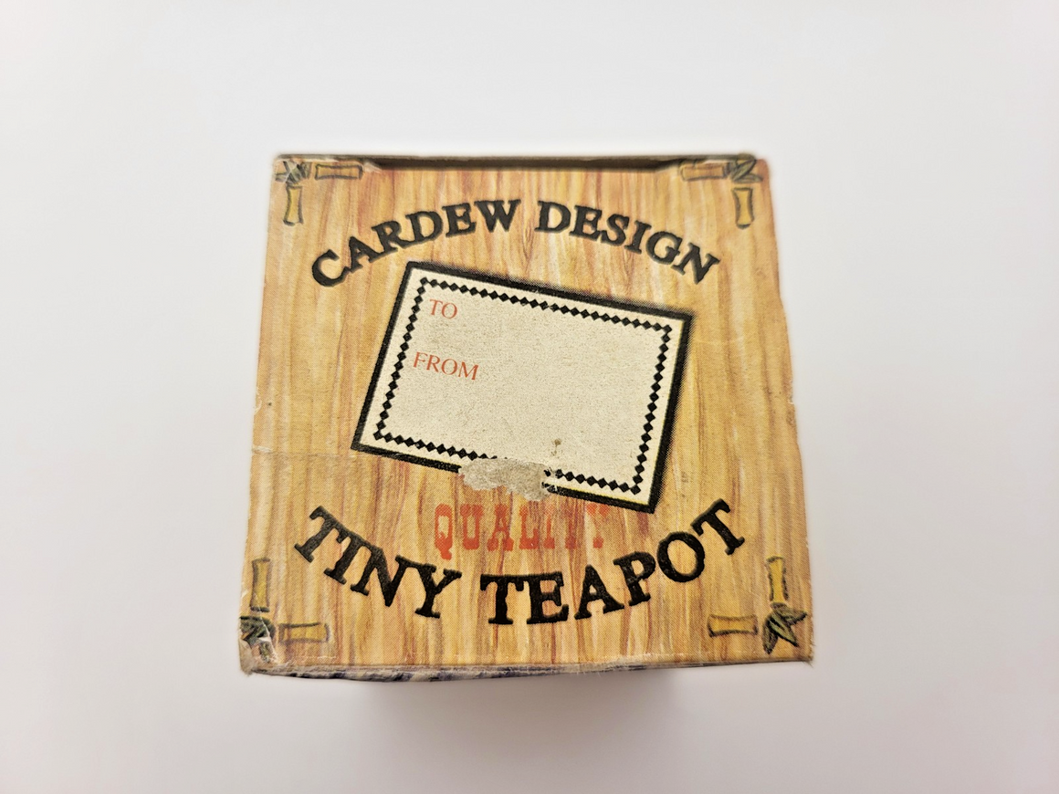 Disney Cardew Tiny Teapot Donald Duck Christmas Limited Edition 1037/10000 Boxed12