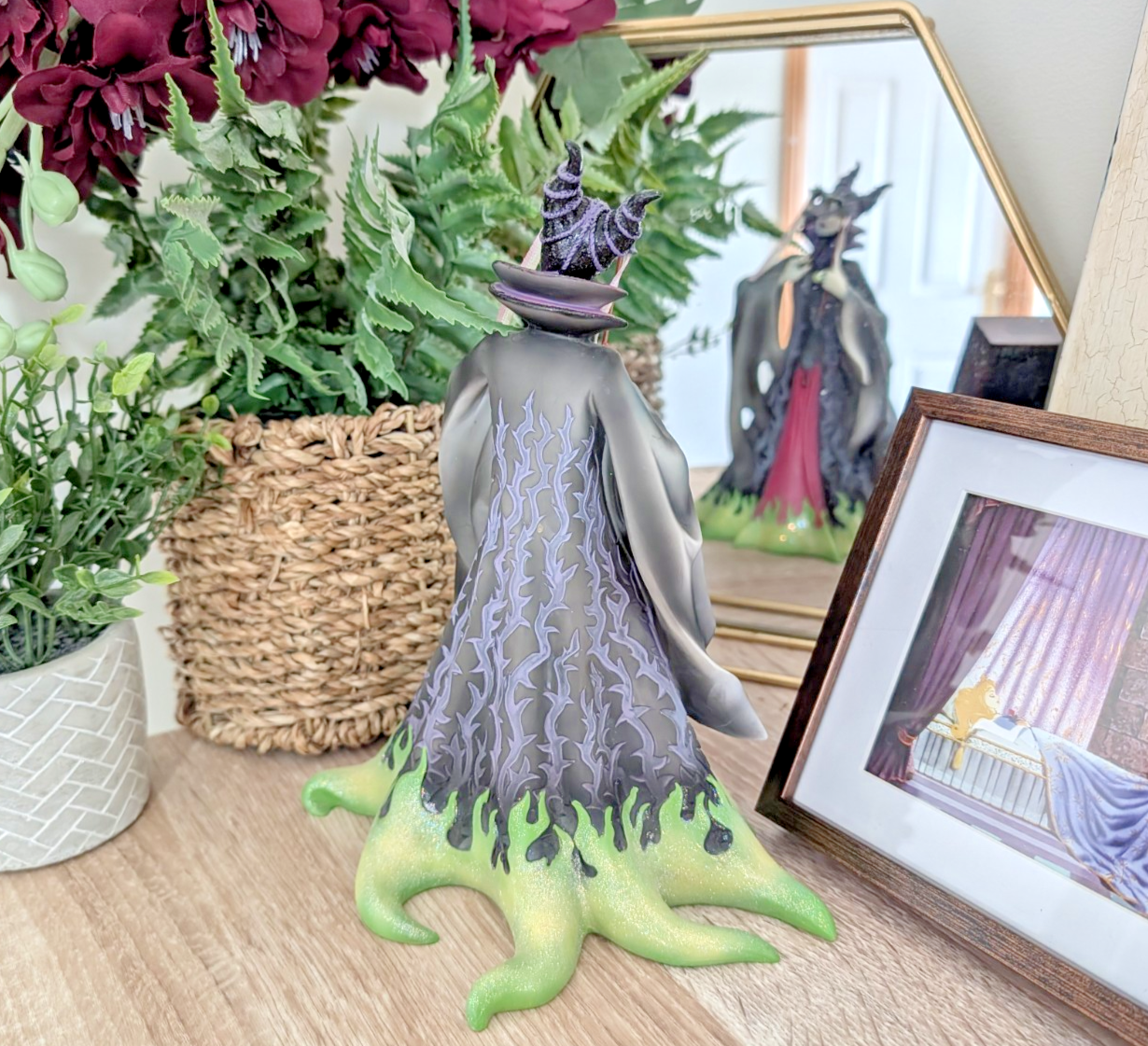 Disney Showcase Maleficent Masquerade Figurine Couture De Force Villain3