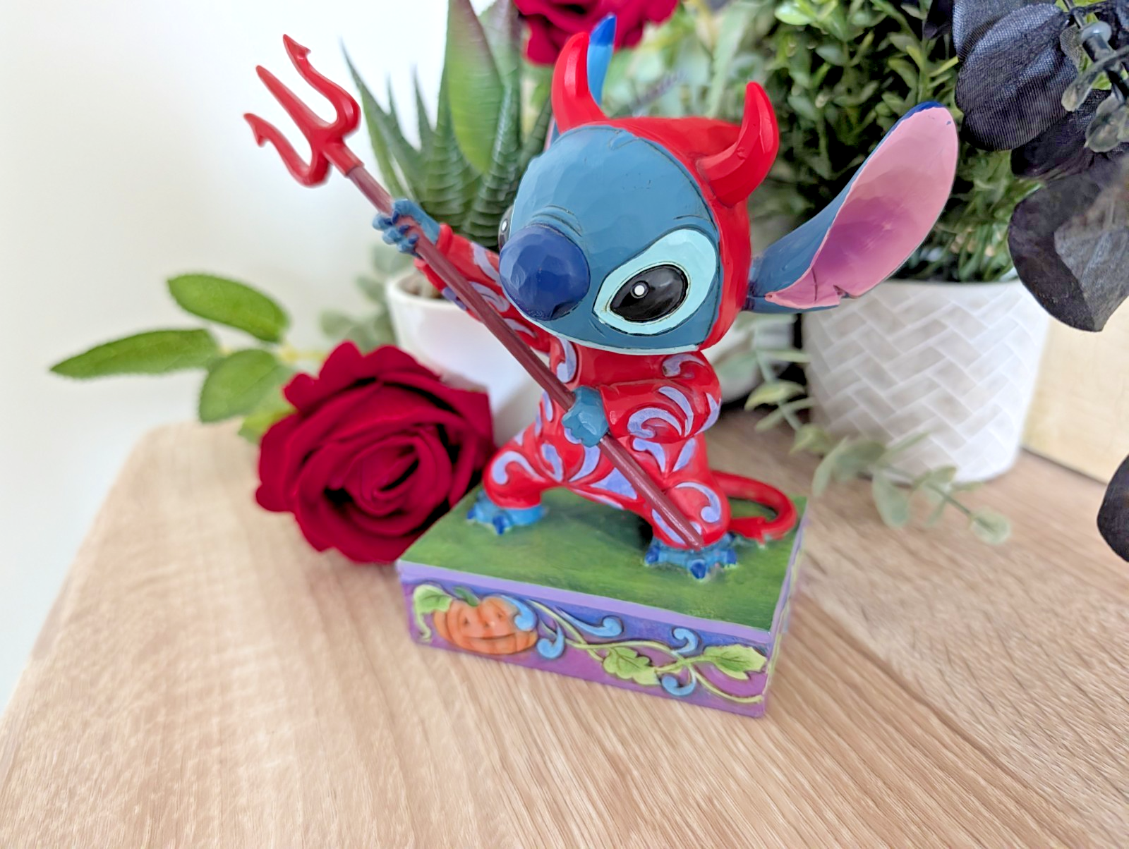 Disney Traditions Stitch Devilish Delight figurine by Jim Shore photo 3