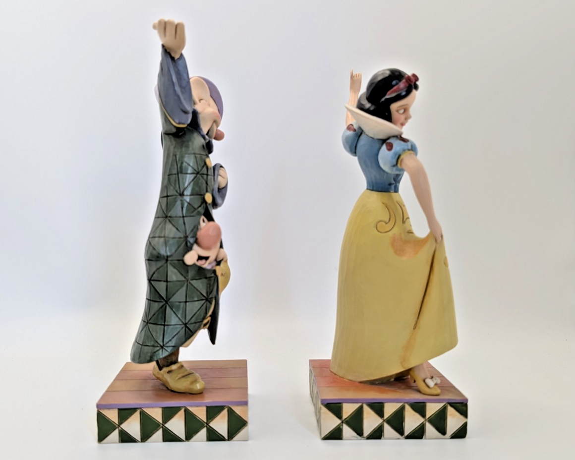 Disney Traditions Snow White and Dopey Dancing Partners boxed figurine