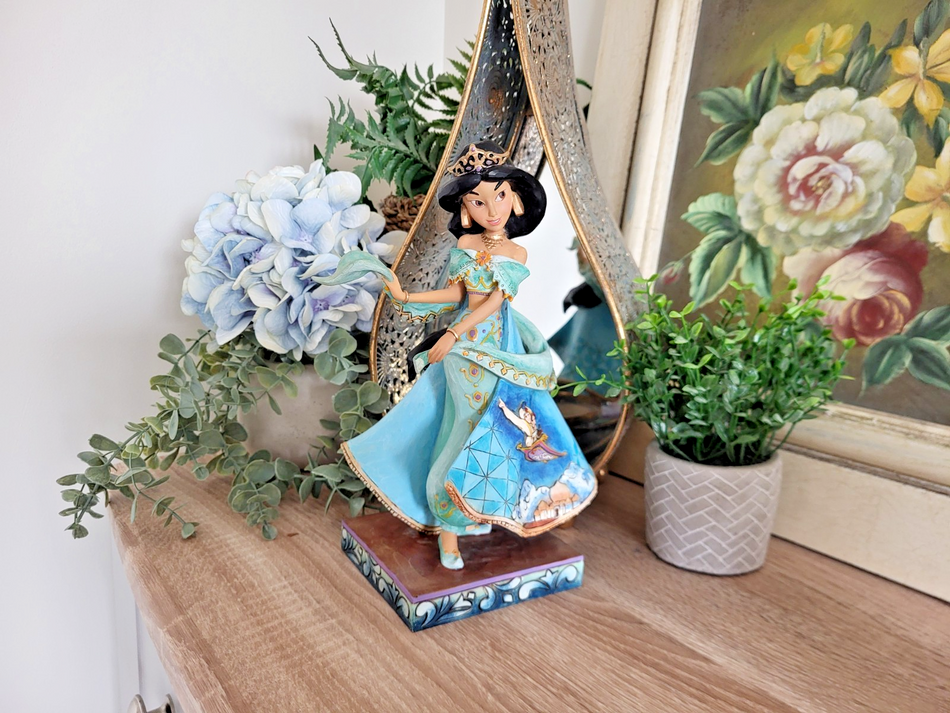 Disney Traditions Showcase Jasmine Shining Shimmering Splendid Figurine Aladdin0