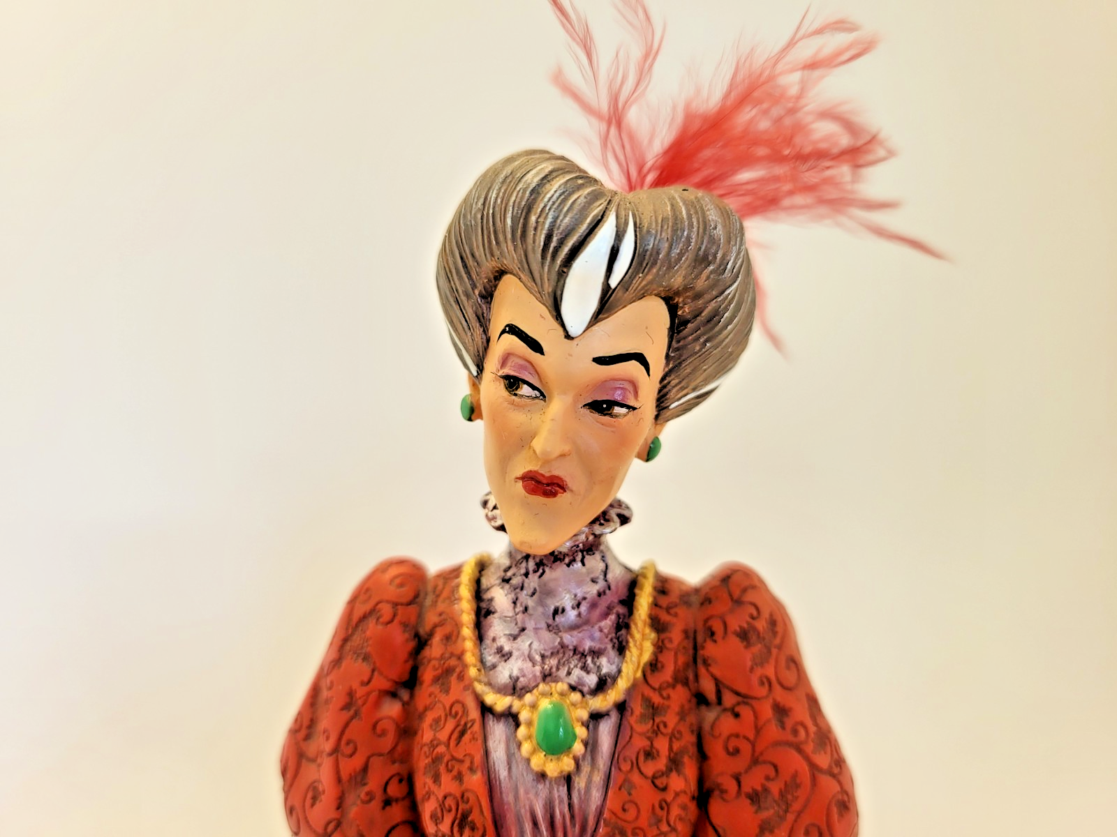 Disney Showcase Lady Tremaine Figurine Haute Couture Evil Stepmother Cinderella13