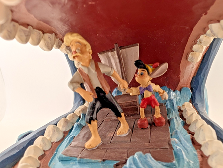 Disney Traditions Pinocchio A Whale of a Whale Figurine Jim Shore 600597114