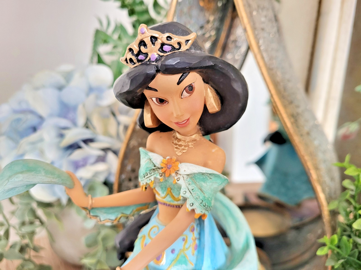 Disney Traditions Showcase Jasmine Shining Shimmering Splendid Figurine Aladdin2