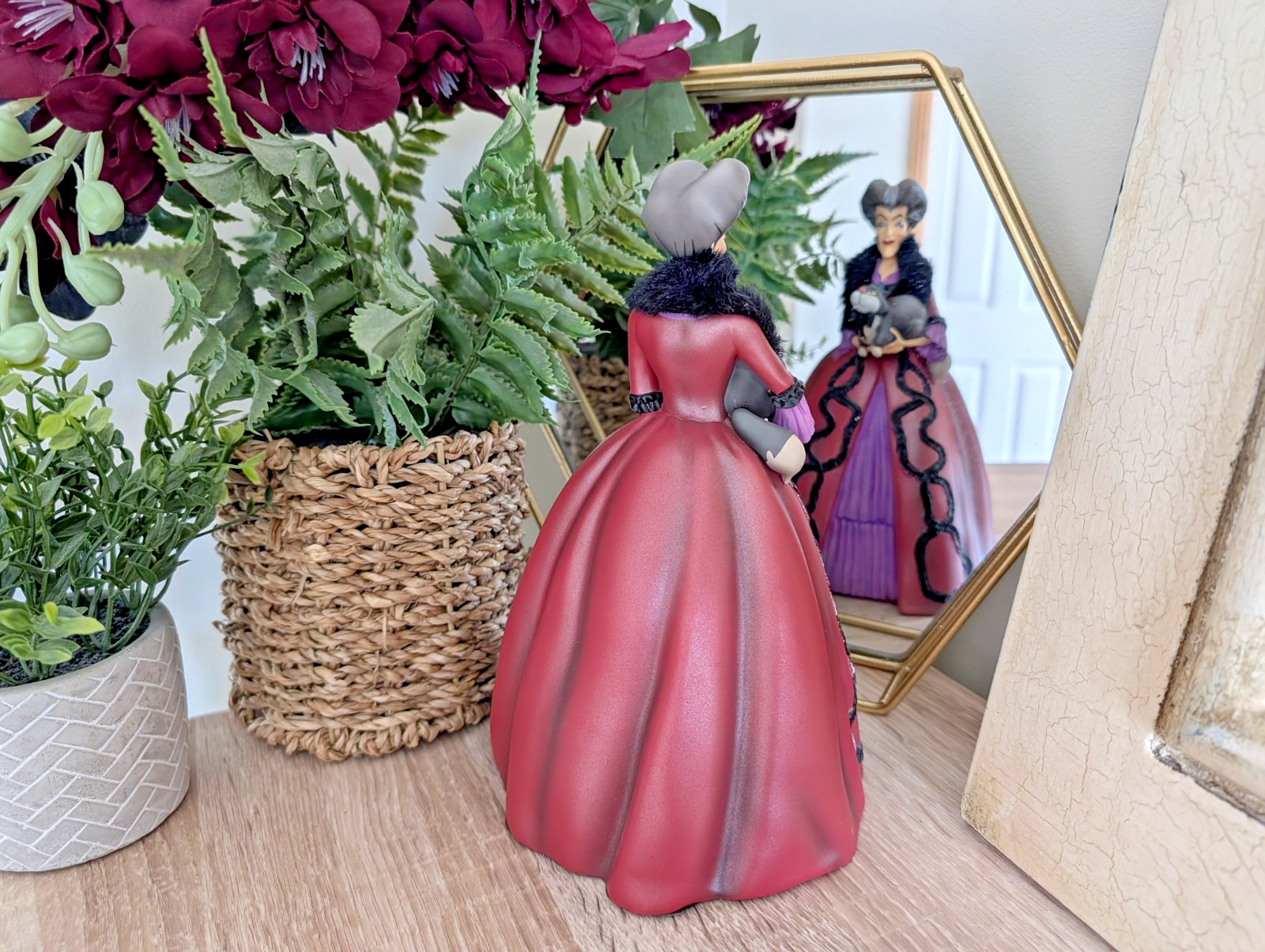 Disney Showcase Rococo Lady Tremaine & Lucifer Figurine Cinderella Villain Boxed5