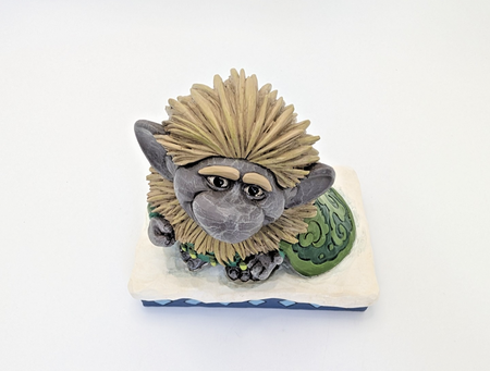 Grand Pabbie Wise Shaman Frozen figurine rear detail