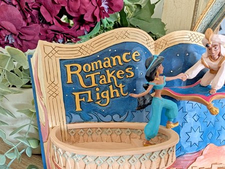 Disney Traditions Showcase Aladdin Figurine Jasmine Romance Takes Flight J Shore2
