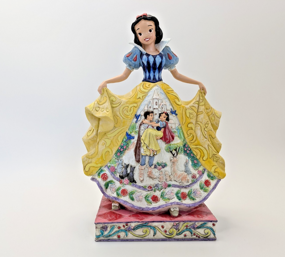 Disney Traditions Showcase Fairytale Endings For The Fairest Figurine Snow White4