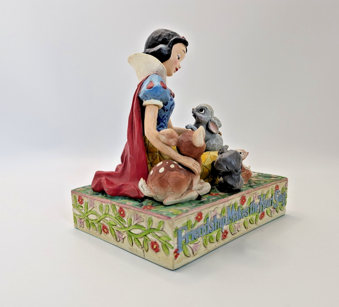 Disney Traditions Showcase Snow White Figurine Friendship Makes The Heart Sing13