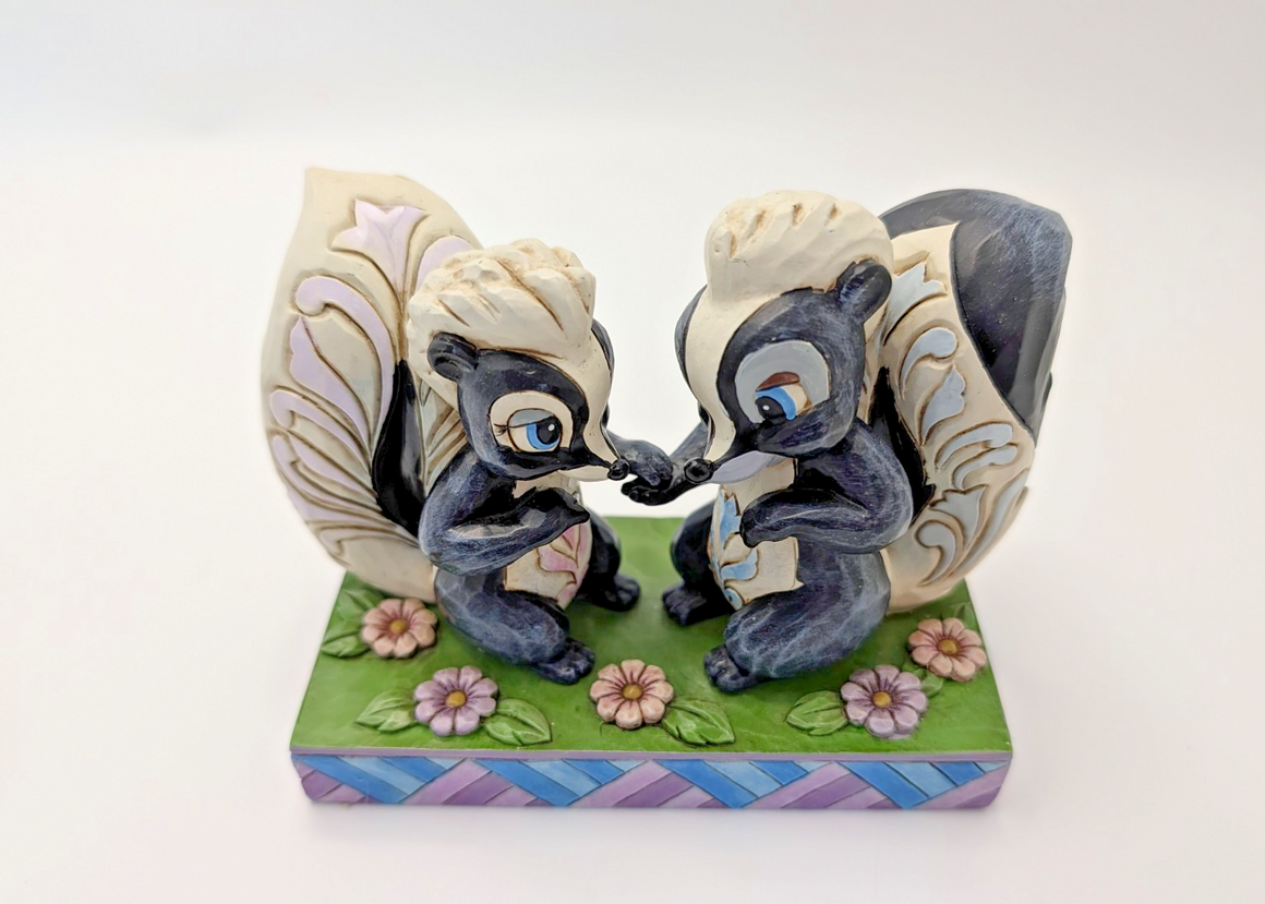 Disney Traditions Bambi Love Is in the Air Flower & Miss Skunk 4049639 Unboxed - view 12