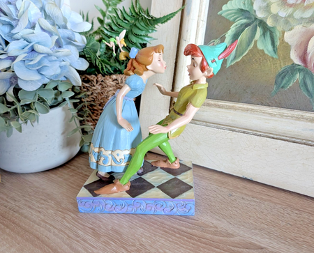Disney Traditions Peter Pan An Unexpected Kiss Figurine 4059725 Boxed - view 1