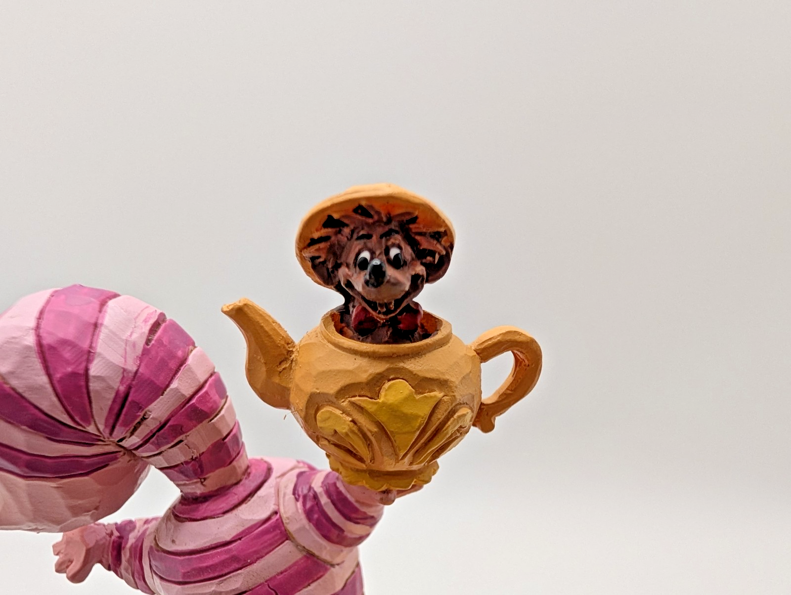 Disney Traditions Showcase Alice In Wonderland Figurine We're All Mad Here Shore20