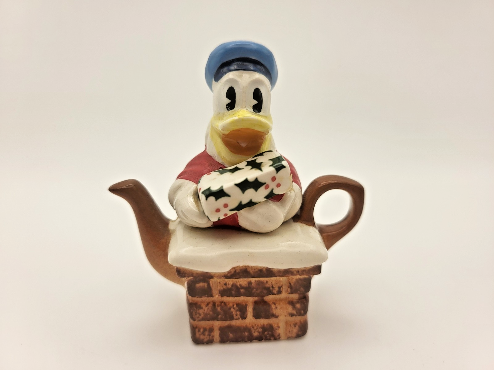 Disney Cardew Tiny Teapot Donald Duck Christmas Limited Edition 1037/10000 Boxed1
