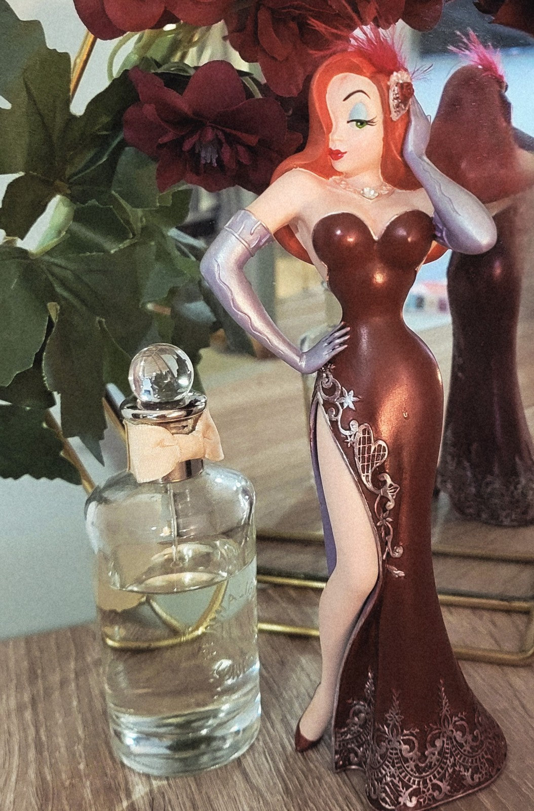 Disney Showcase Jessica Rabbit Figurine Enesco Ornament 60021820