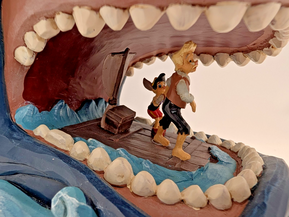 Disney Traditions Pinocchio A Whale of a Whale Figurine Jim Shore 600597113