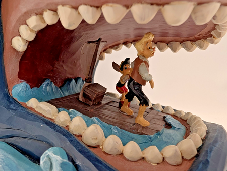 Disney Traditions Pinocchio A Whale of a Whale Figurine Jim Shore 600597113