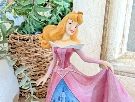 Disney Traditions Aurora Once Upon a Kingdom 4045242 Castle Dress – detail and condition photograph 2