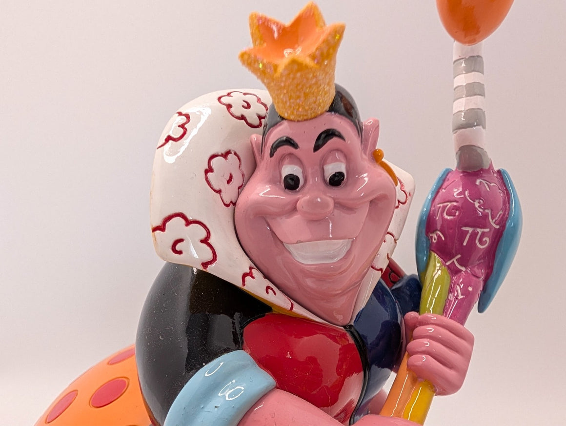 Disney Britto Queen of Hearts 6008525 unboxed figurine - full display view