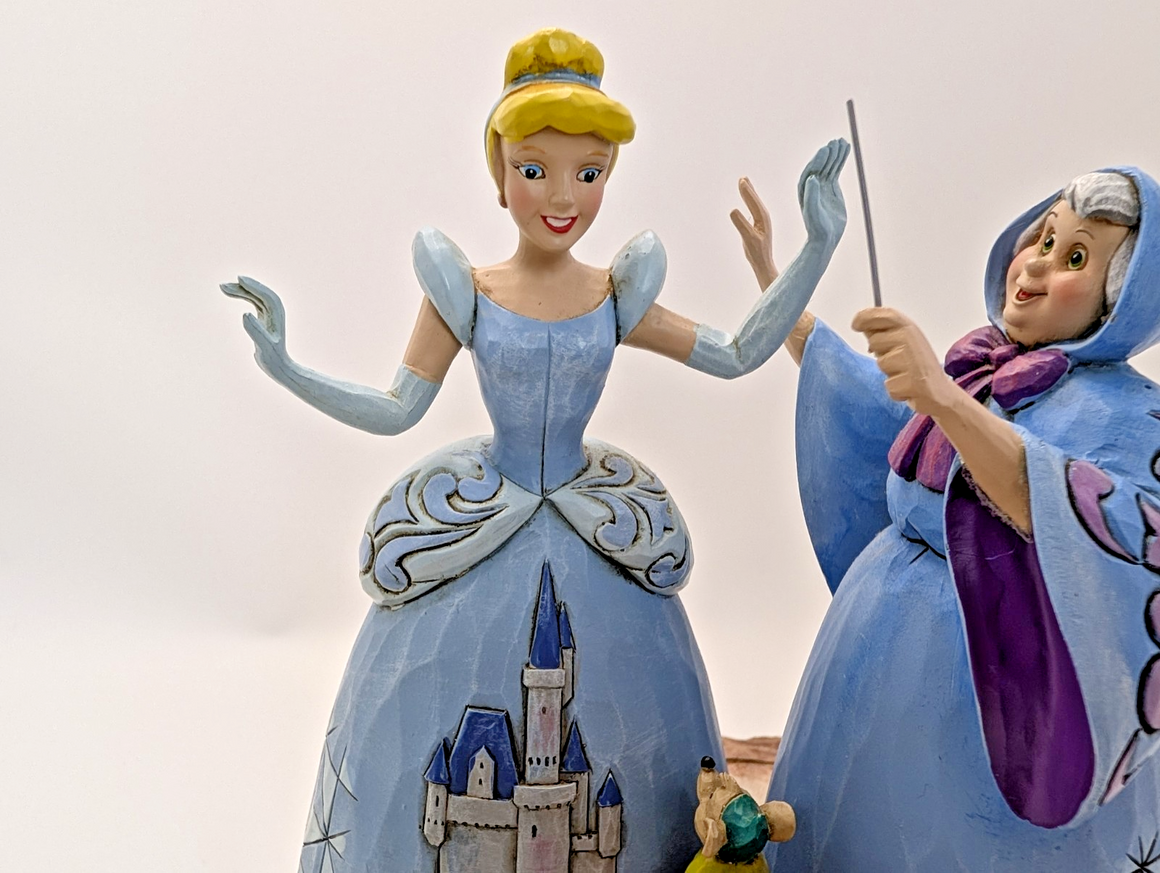 Disney Traditions Cinderella Magical Transformation 4037503 – three-quarter view