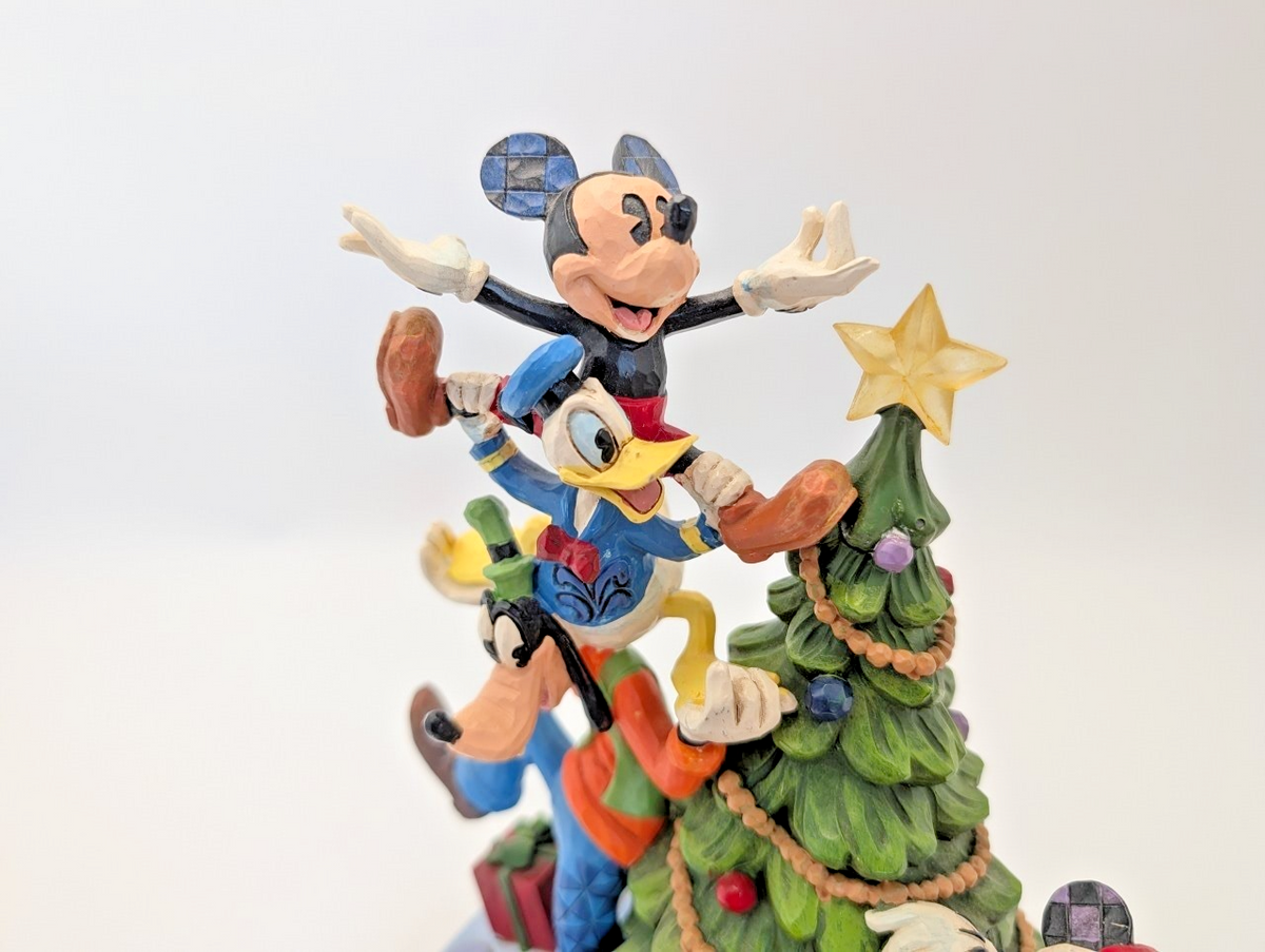 Disney Traditions Mickey and Friends Merry Tree Trimming 6008979 – underside and base mark