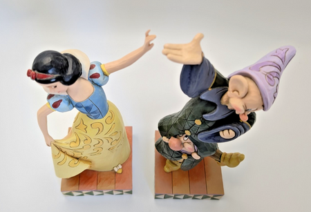 Disney Traditions Snow White and Dopey Dancing Partners boxed figurine